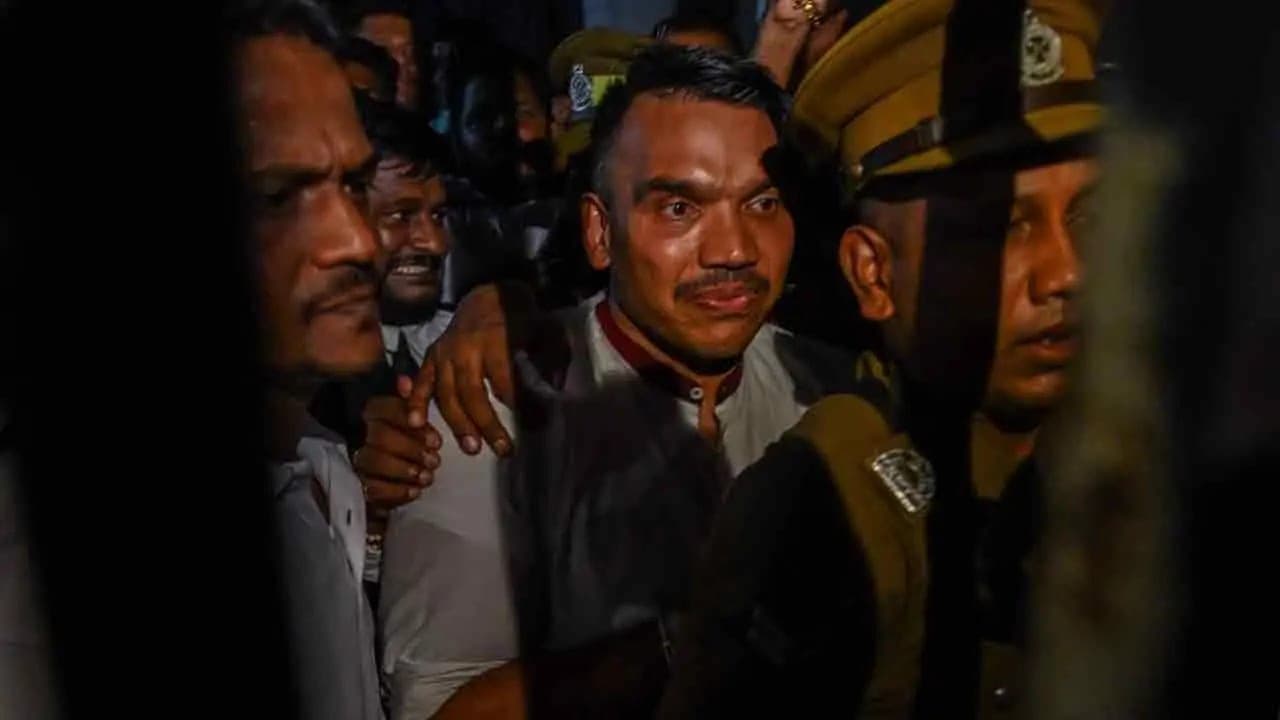 නාමල්ට නිවසින් ආහාර ගෙන ඒමට අවසර