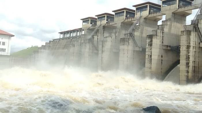 Deduru Oya Reservoir Opens Eight Spill Gates