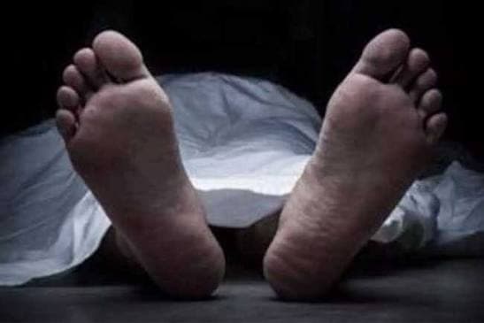 අඹකොටේ කාන්තාව ඝාතනය කරයි