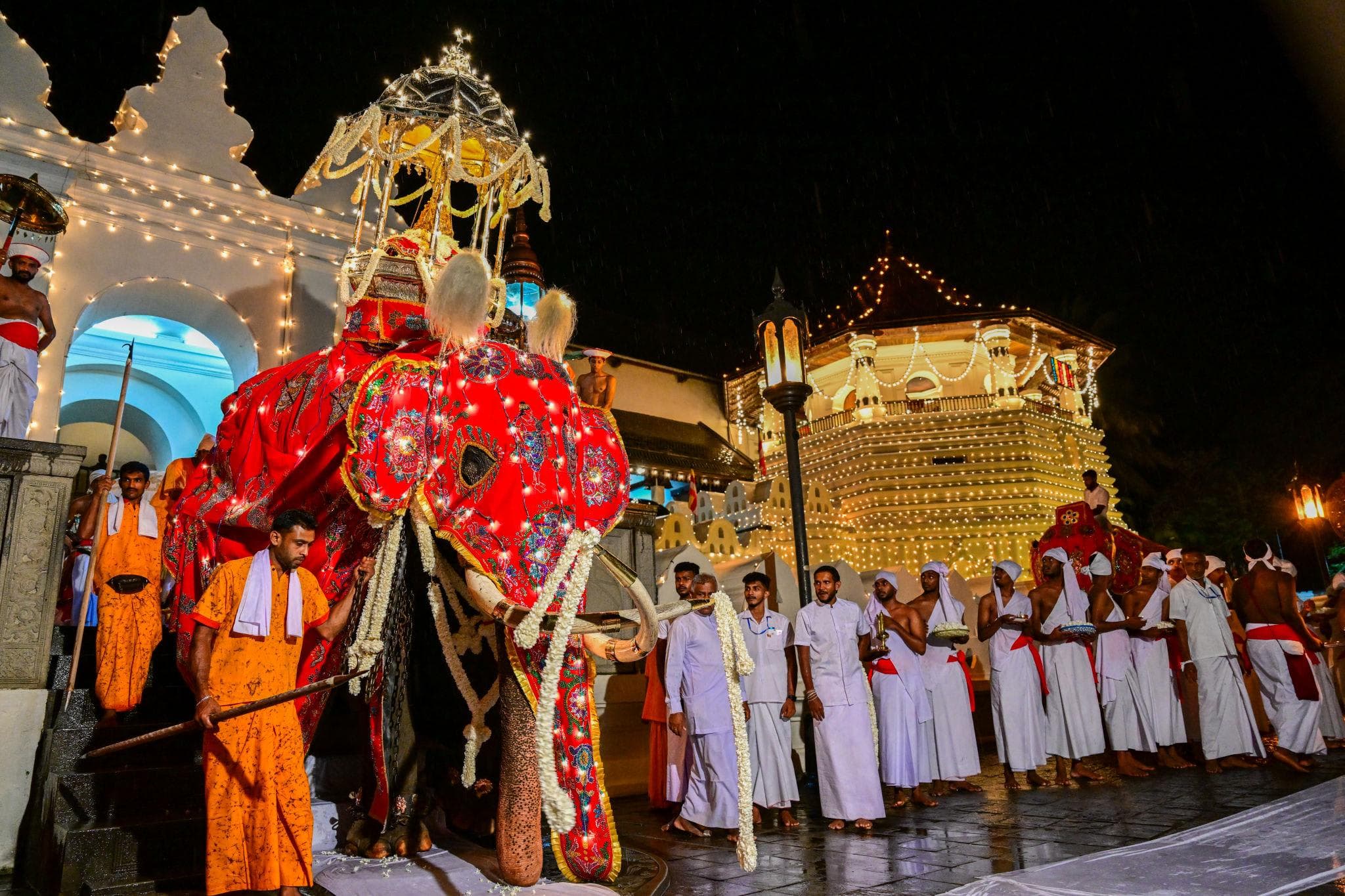 පළමු කුඹල් පෙරහරට මහනුවර විශේෂ රථවාහන සැලැස්ම