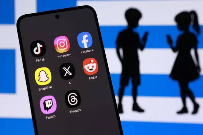New Zealand Plans Social Media Ban for Under-16s